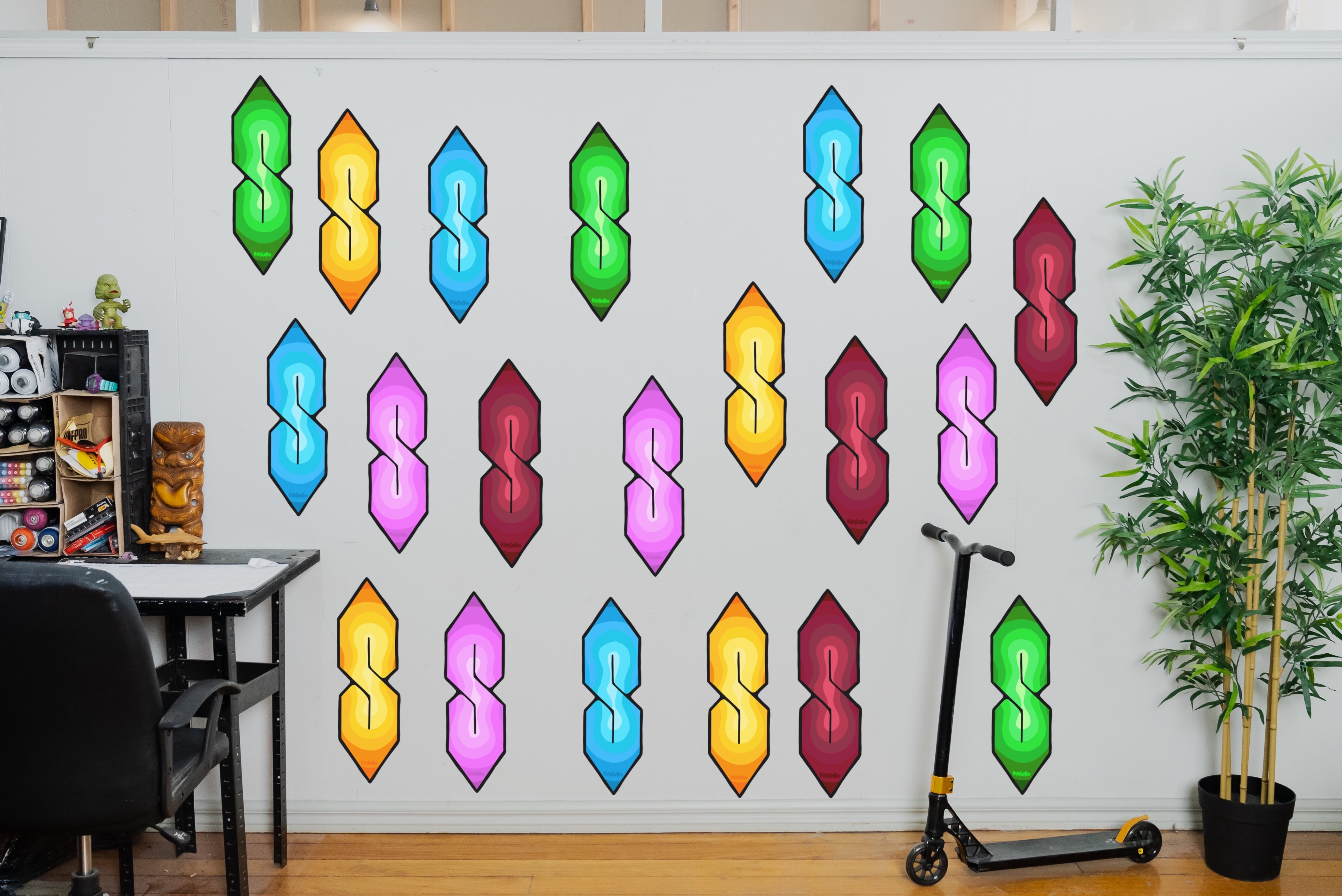 Wall Art Decal - That "S" Thingy